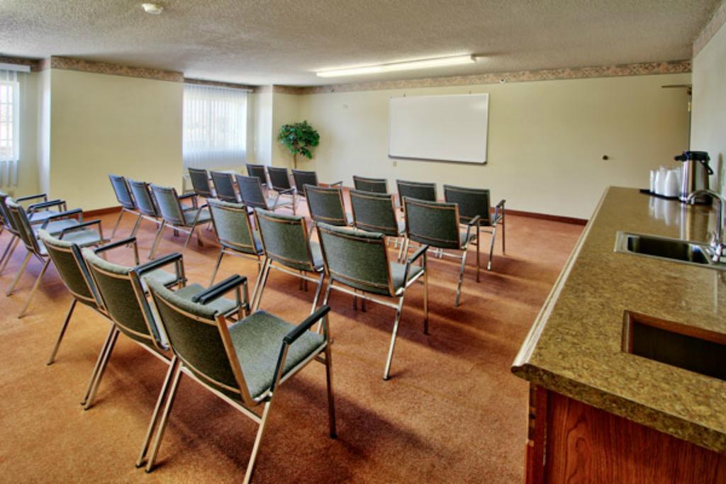 Western Skies Inn & Suites Los Lunas Exterior foto